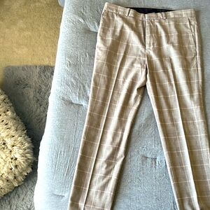 H&M Skinny Fit: COUPE MOULANTE. Size: 33. Color: Plaid.